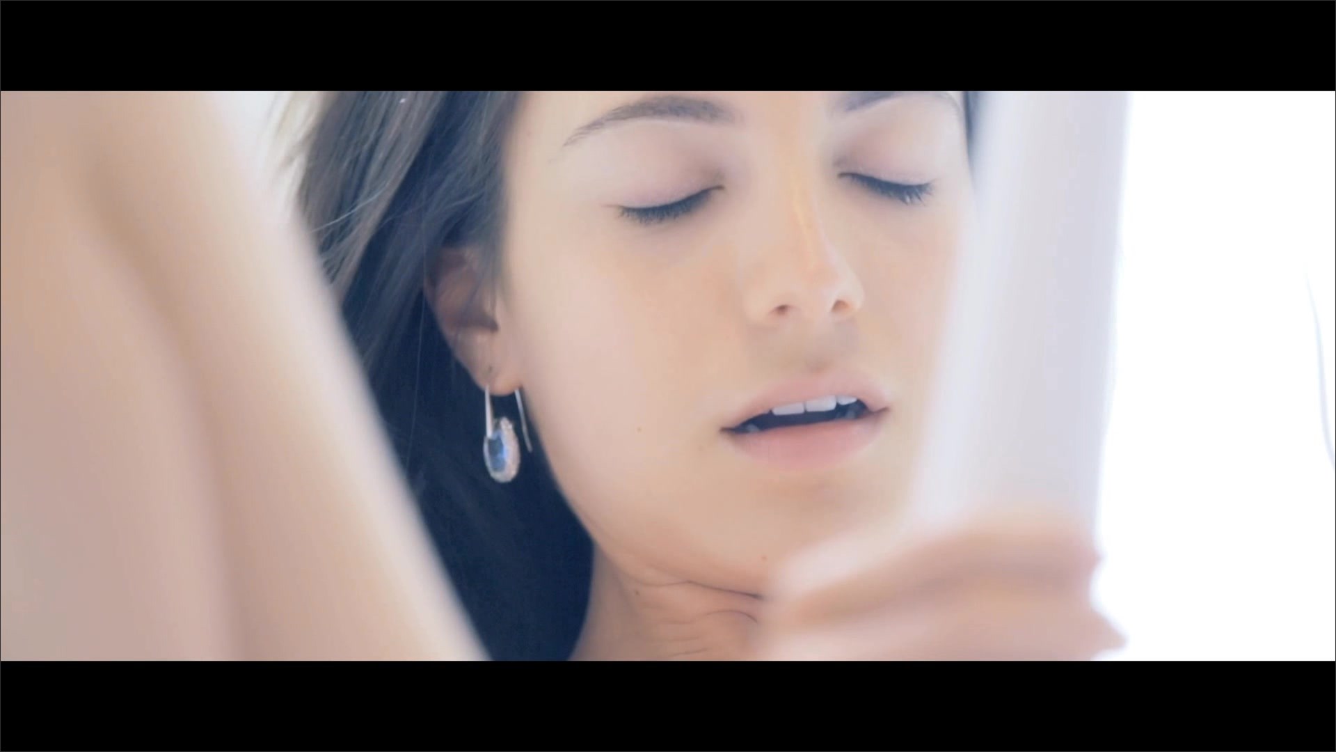 X-Art – Introducing Kiki (2013-08-11)