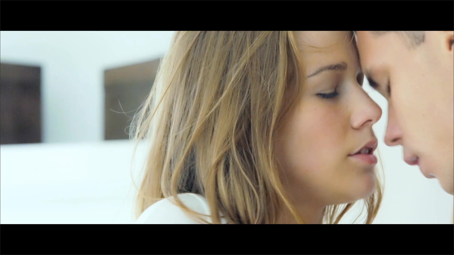 X-Art – Spontaneous (2013-08-22)